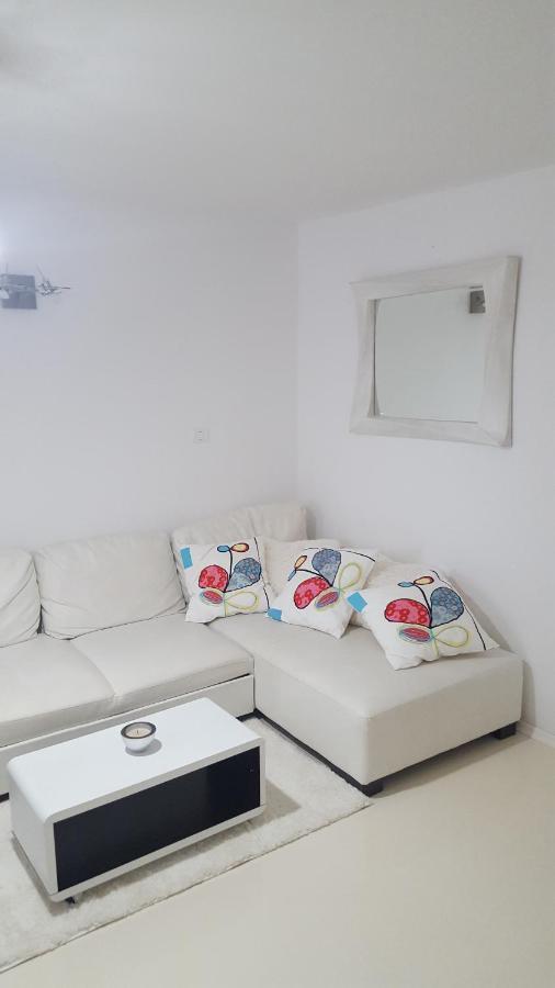 Apartment Via Liberta Piran Bagian luar foto