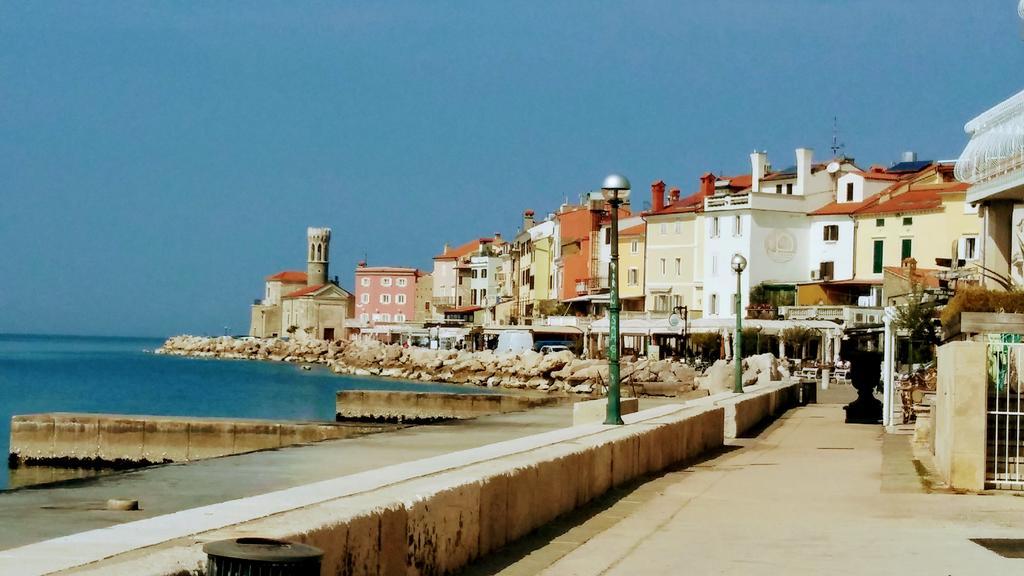 Apartment Via Liberta Piran Bagian luar foto
